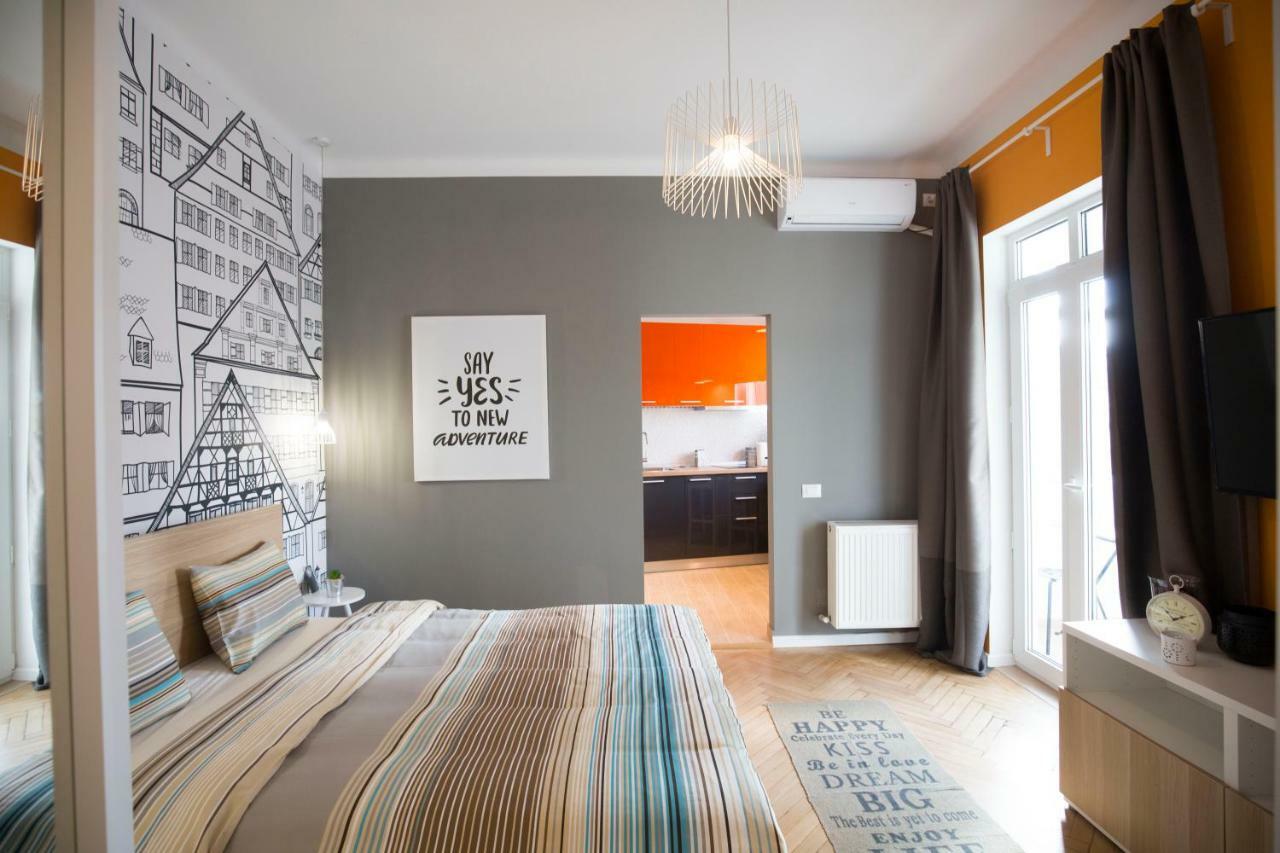Central Up Studio Bükreş Dış mekan fotoğraf