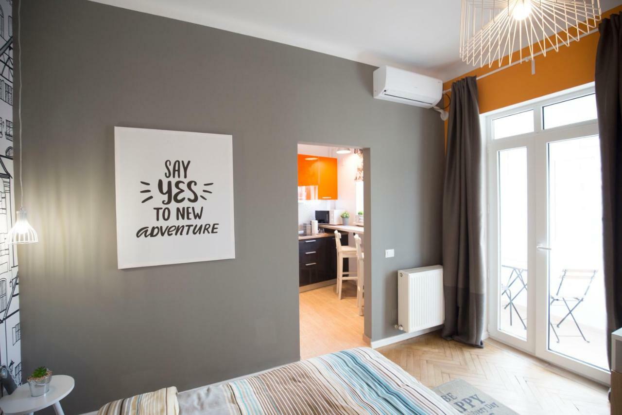 Central Up Studio Bükreş Dış mekan fotoğraf